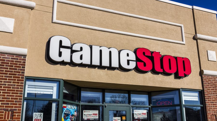 Lafayette - Circa December 2016: GameStop Strip Mall Location. GameStop is a Video Game and Electronics Retailer V